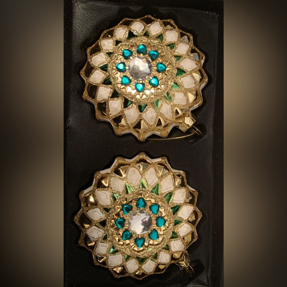 New Dillard’s Ornaments - Picture 1 of 3